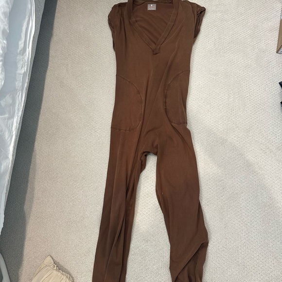 FP Movement Hot Shot V Neck Onesie- Carob - Picture 5 of 6